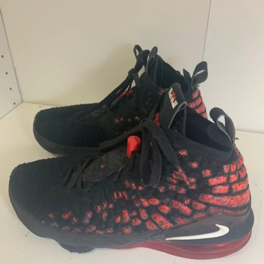 Nike Lebron 17 Infrared - Youth 6.5